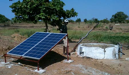 Pompage d'eau par énergie solaire au Sénégal